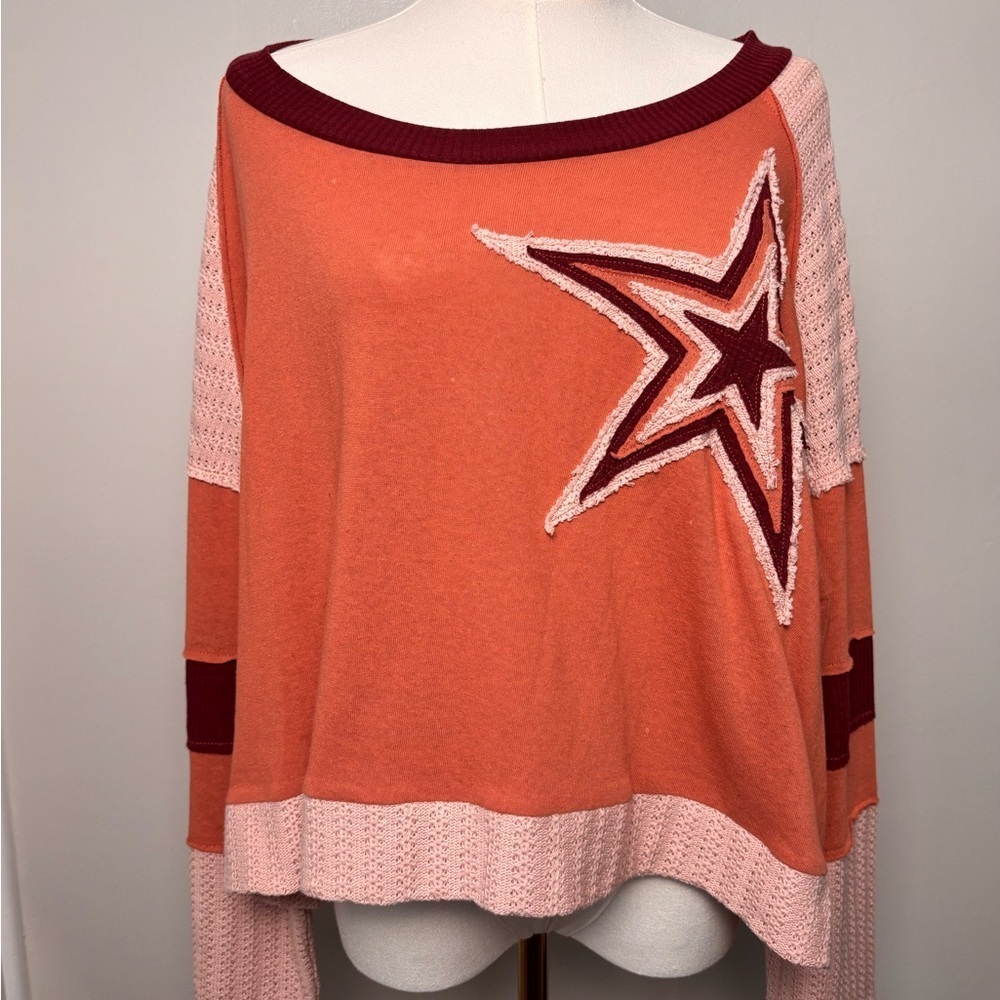 POL Slouch Shoulder Star Patch Long Sleeve Sweater Orange and Pink Sz Small